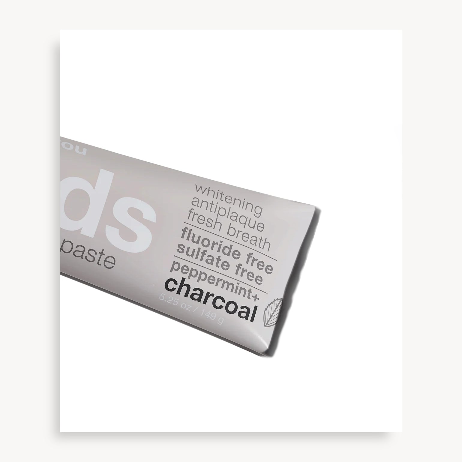 Dentifrice Naturel Premium - Menthe Poivrée + Charbon - Davids - 149g
