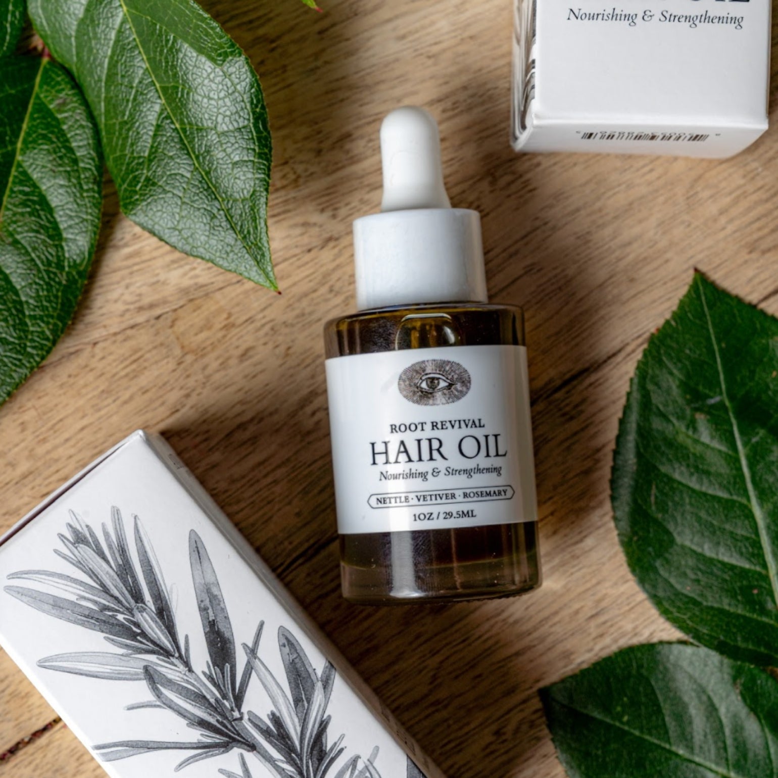 Huile Capillaire Root Revival de Anima Mundi. Huile de romarin bio pour racines et cheveux. Soin profond et anti-chute.